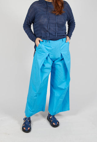 Trousers with Oversized Pleats in Malibu