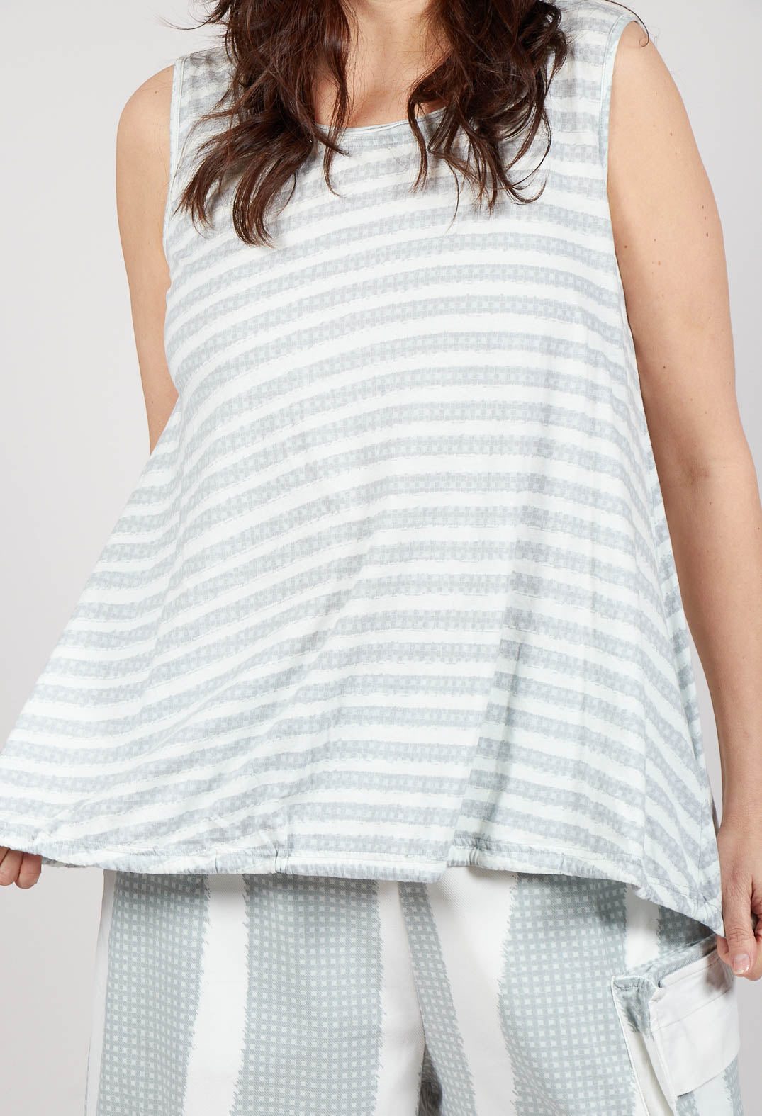 Vest Top with Drawstring Hem in Grey Print