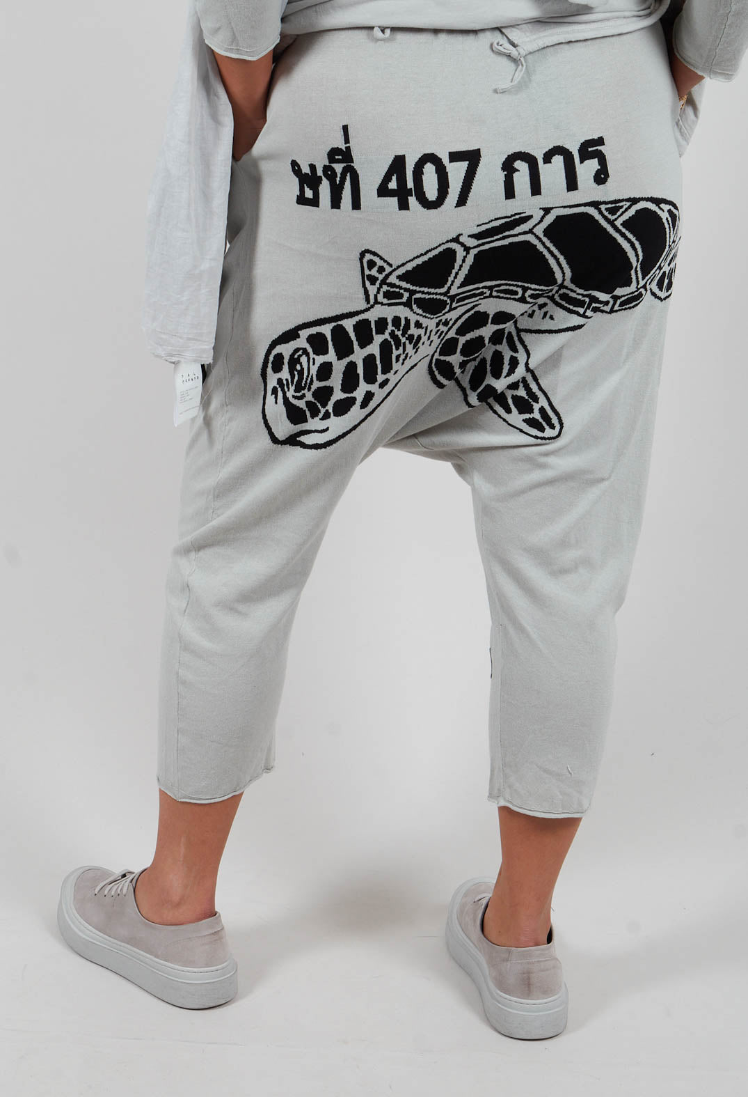 Lightweight Knitted Trousers in Grey Black