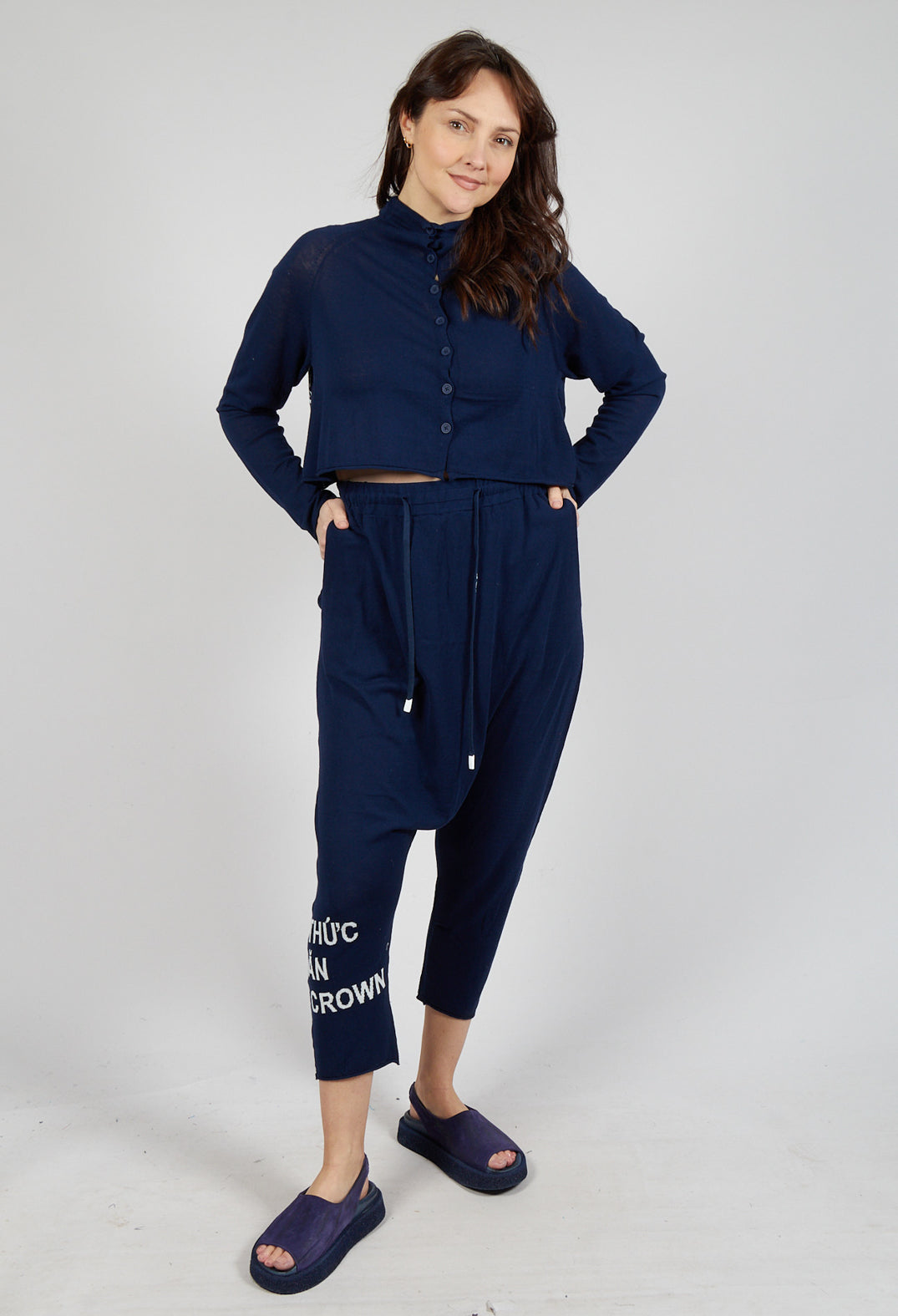 Lightweight Knitted Trousers in Navy Offwhite