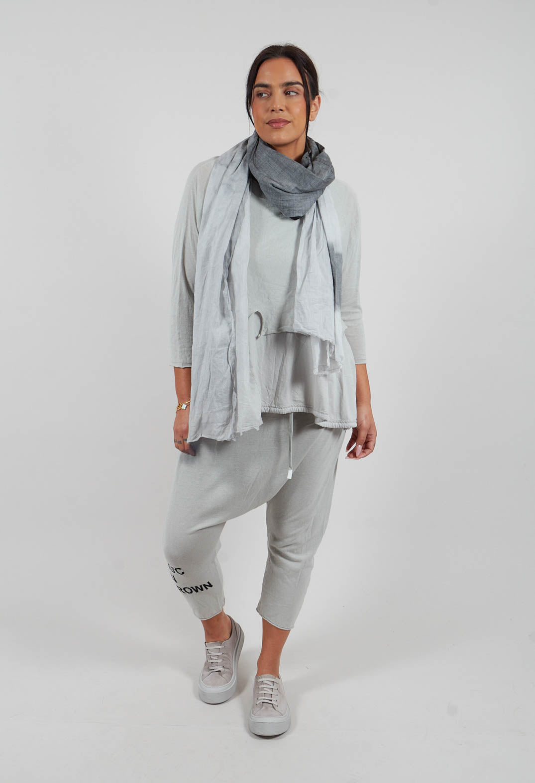 Lightweight Knitted Trousers in Grey Black