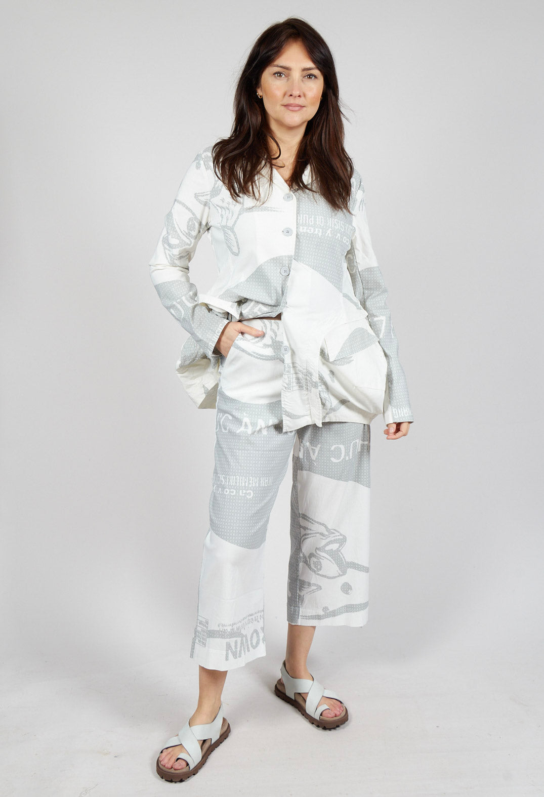 Cropped Pull On Wide Leg Trousers in Grey Print