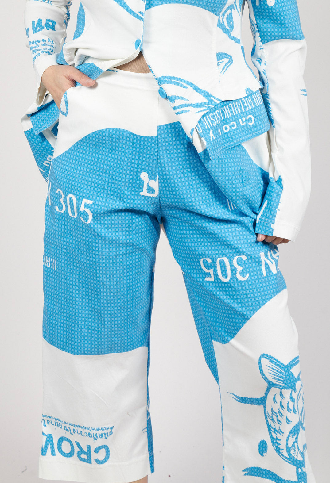 Cropped Pull On Wide Leg Trousers in Malibu Print