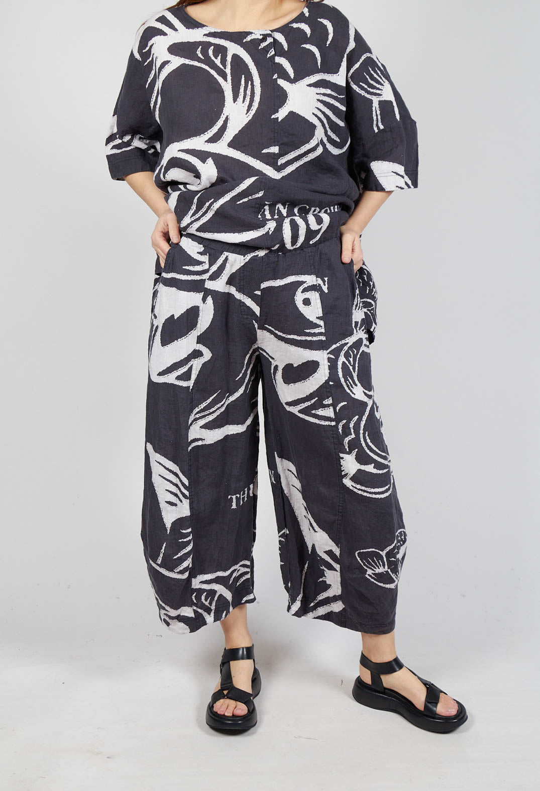 Linen Balloon Trousers in Black Print