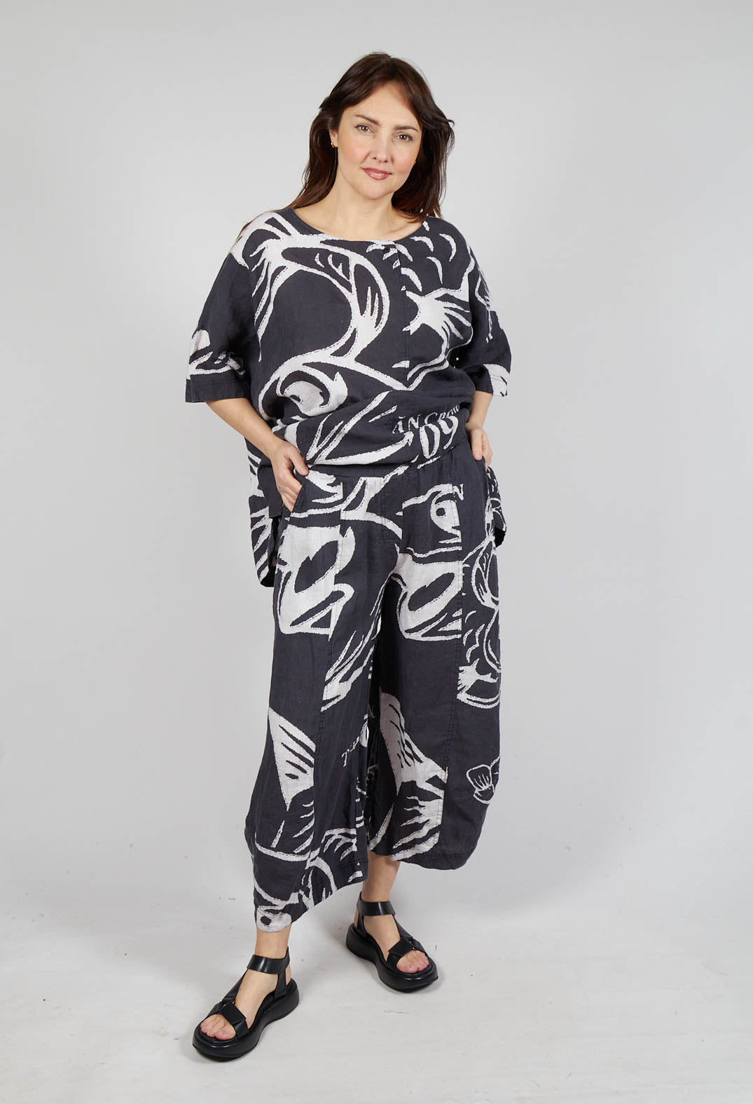 Linen Balloon Trousers in Black Print