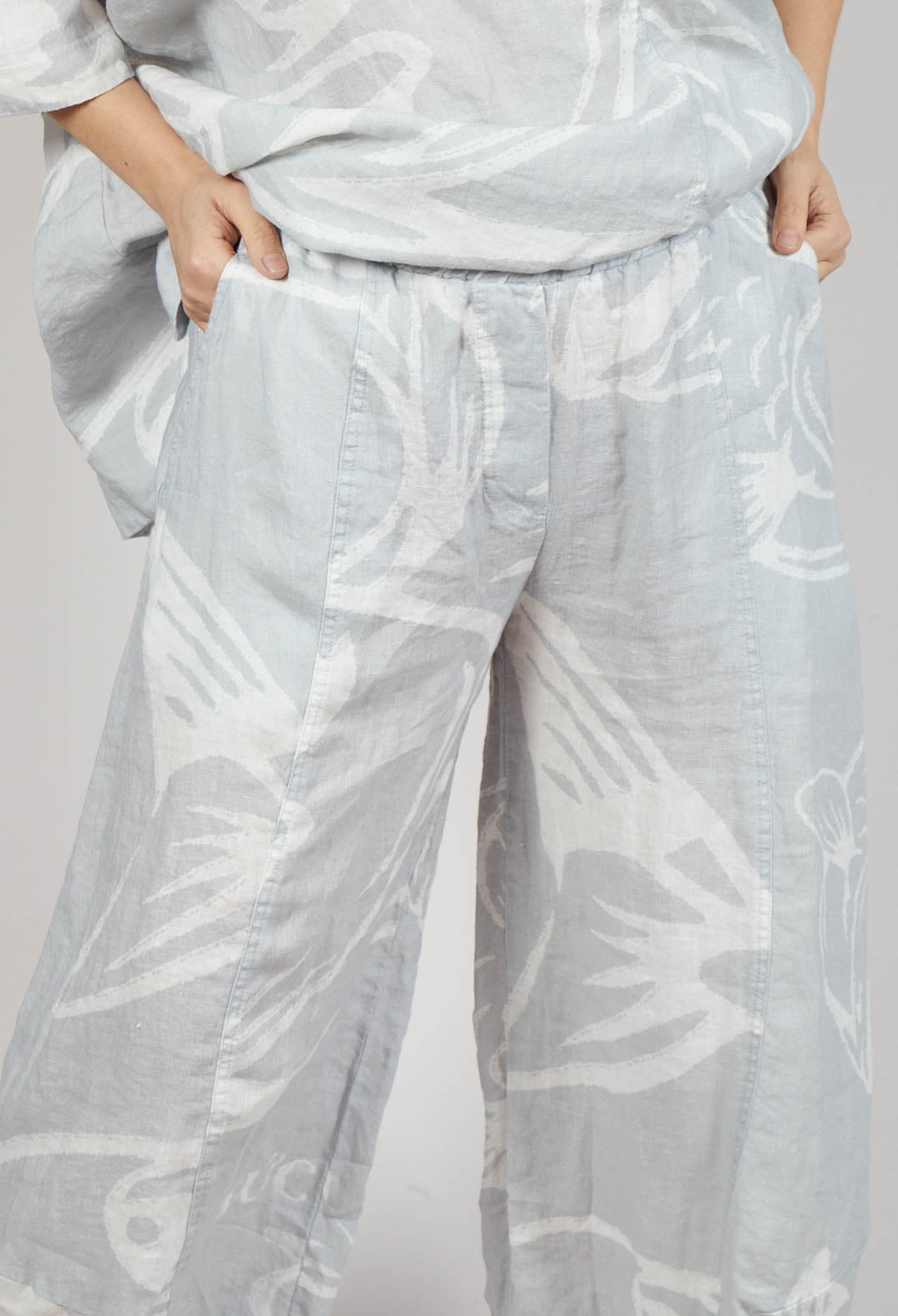 Linen Balloon Trousers in Grey Print
