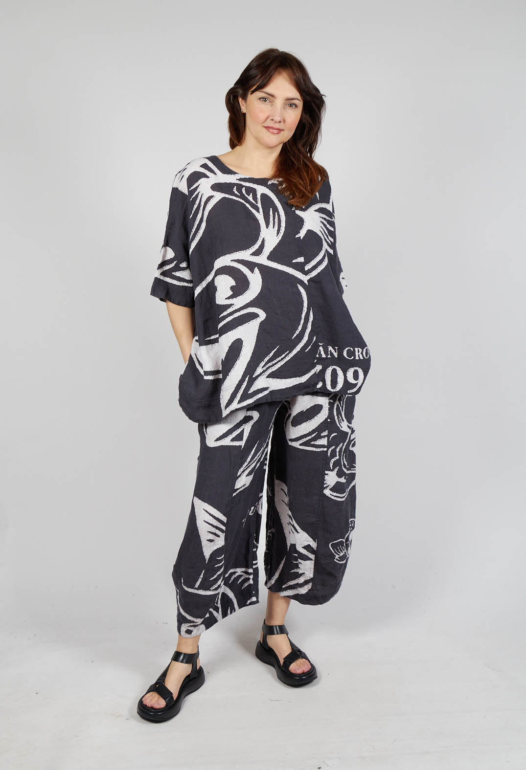 Linen Oversized Top in Black Print
