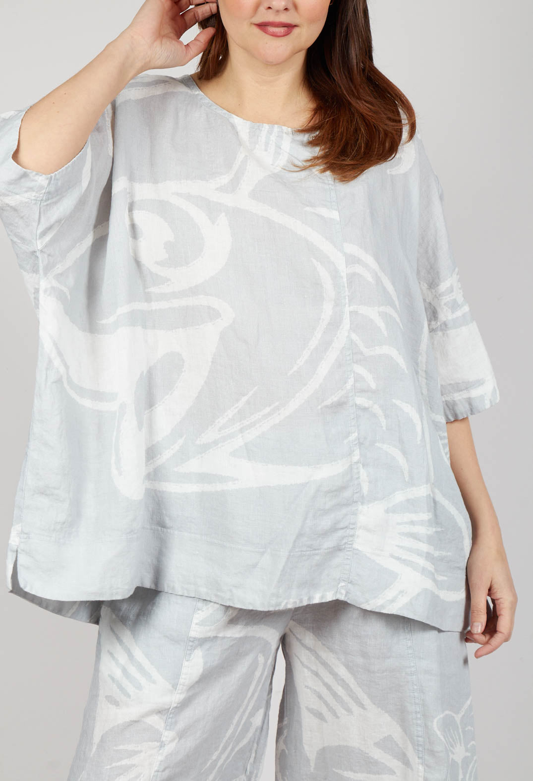 Linen Oversized Top in Grey Print
