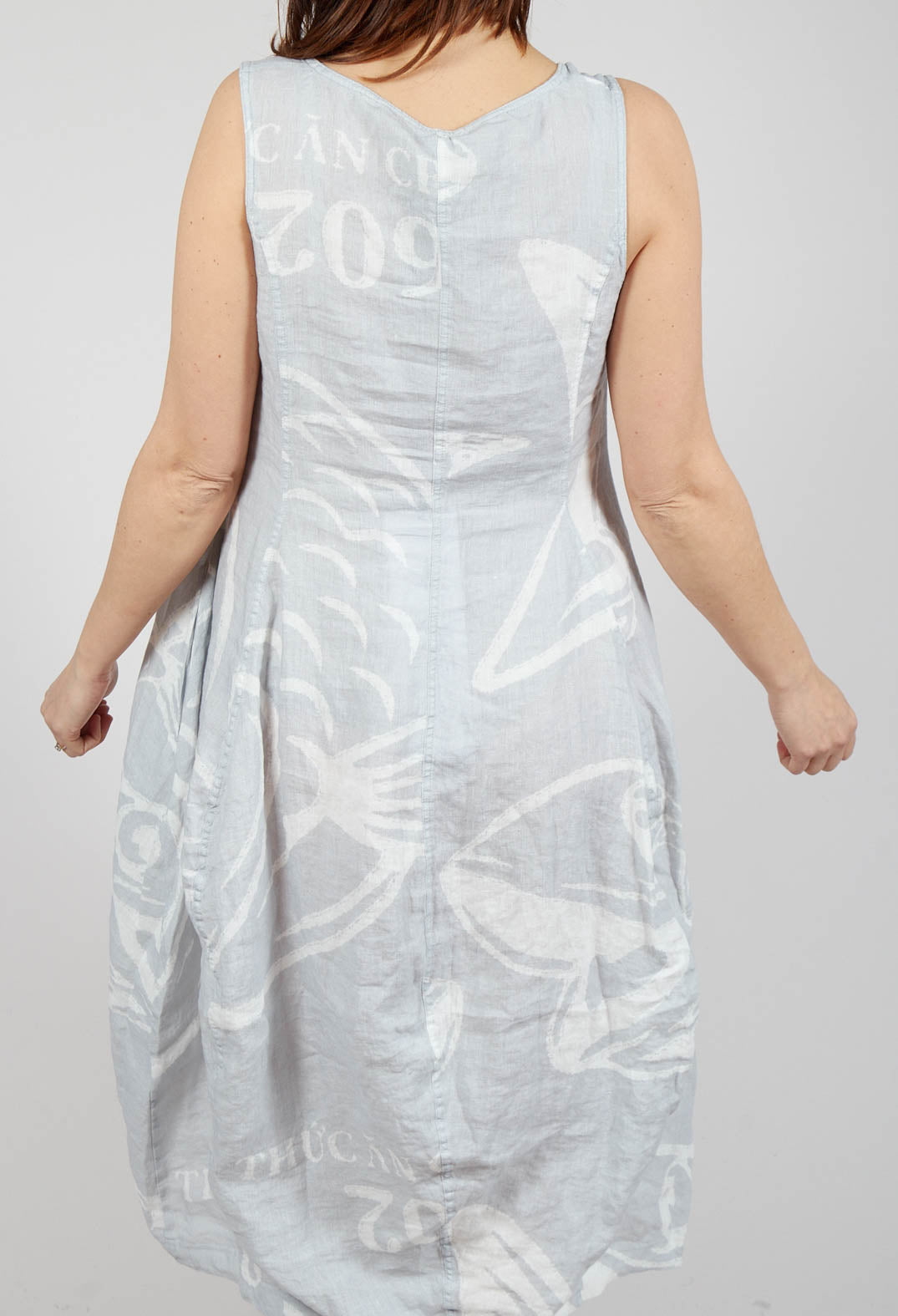 Linen Tulip Hem Dress in Grey Print
