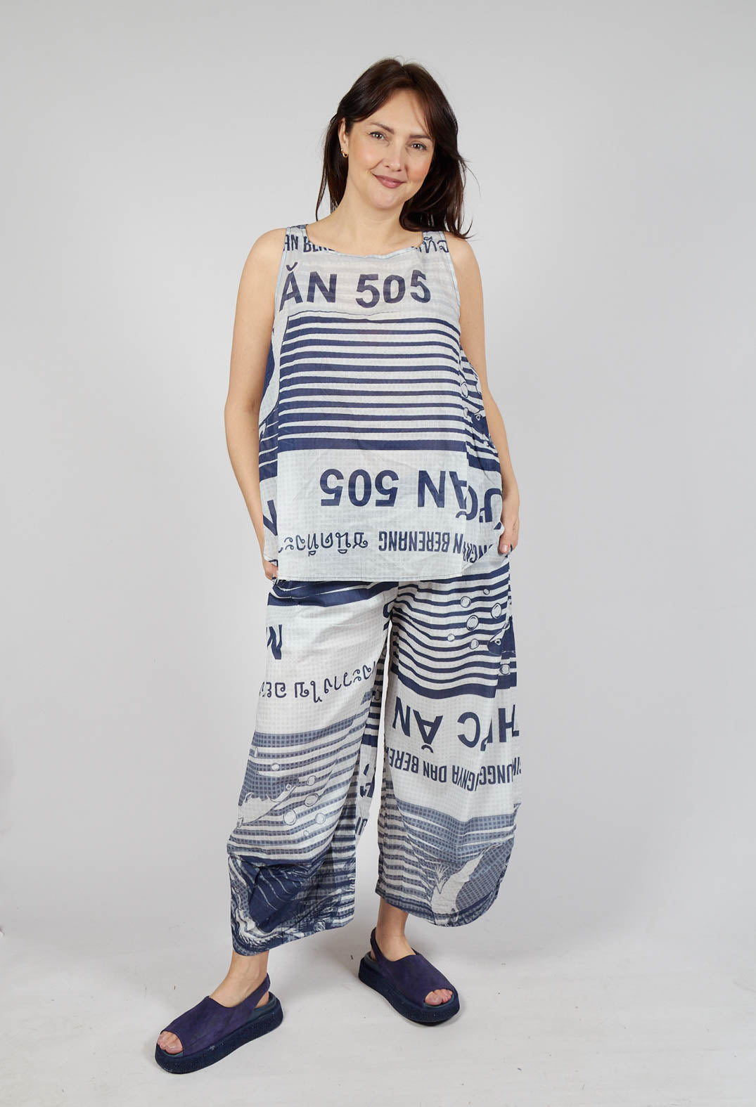 Lightweight Cotton Sleeveless Top in Navy Print