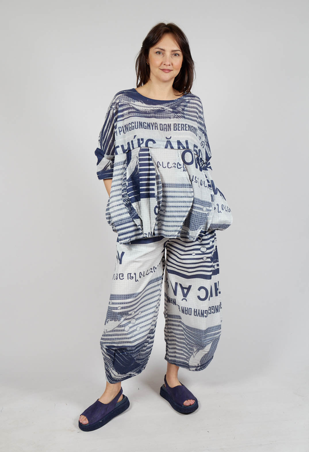 Oversized Lightweight Cotton Top in Navy Print