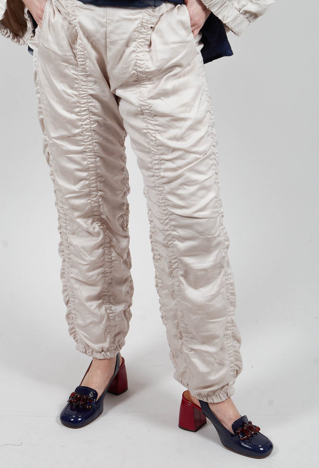 Oishi Trousers in Cream