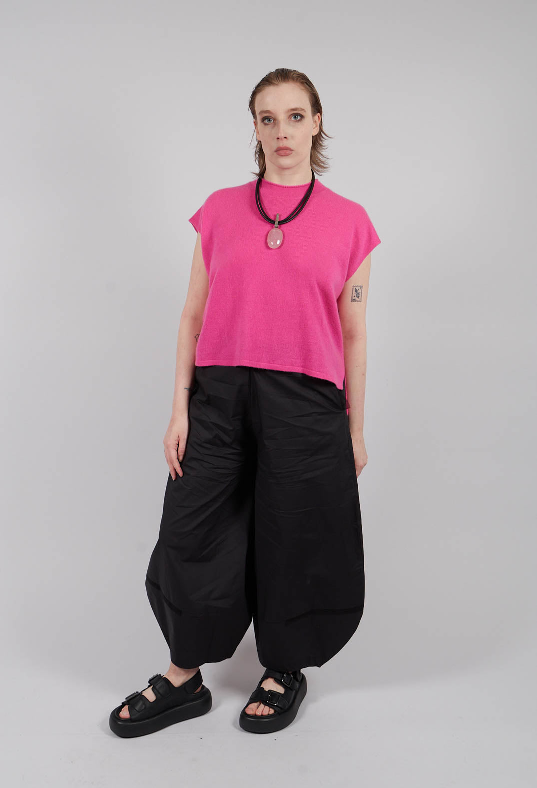 Wide Leg  Trouser in Friday Black