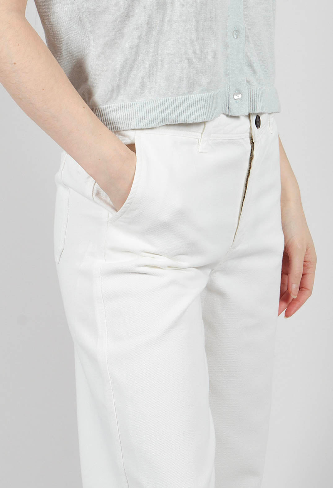 Vallsaff Trousers in White