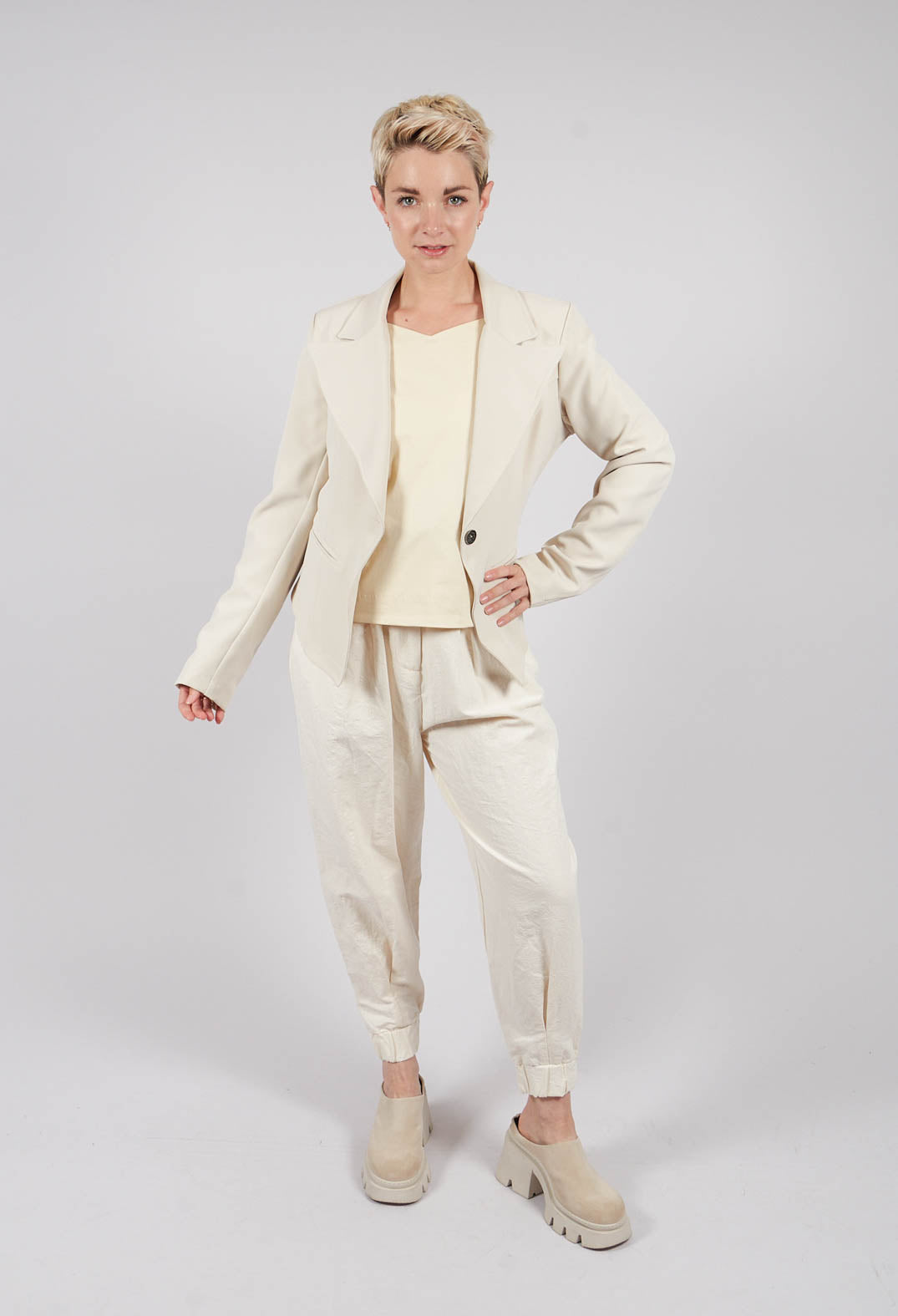Becki Top in Beige