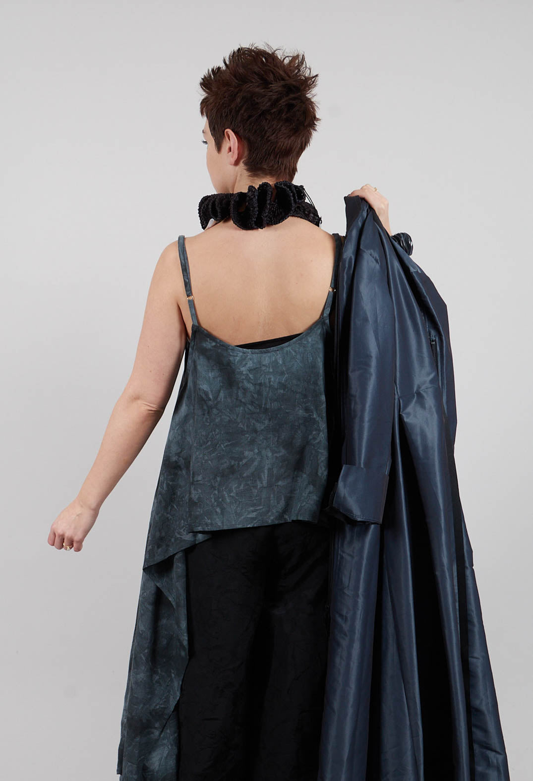 Aysmmetric Linen Tank Top in Nero