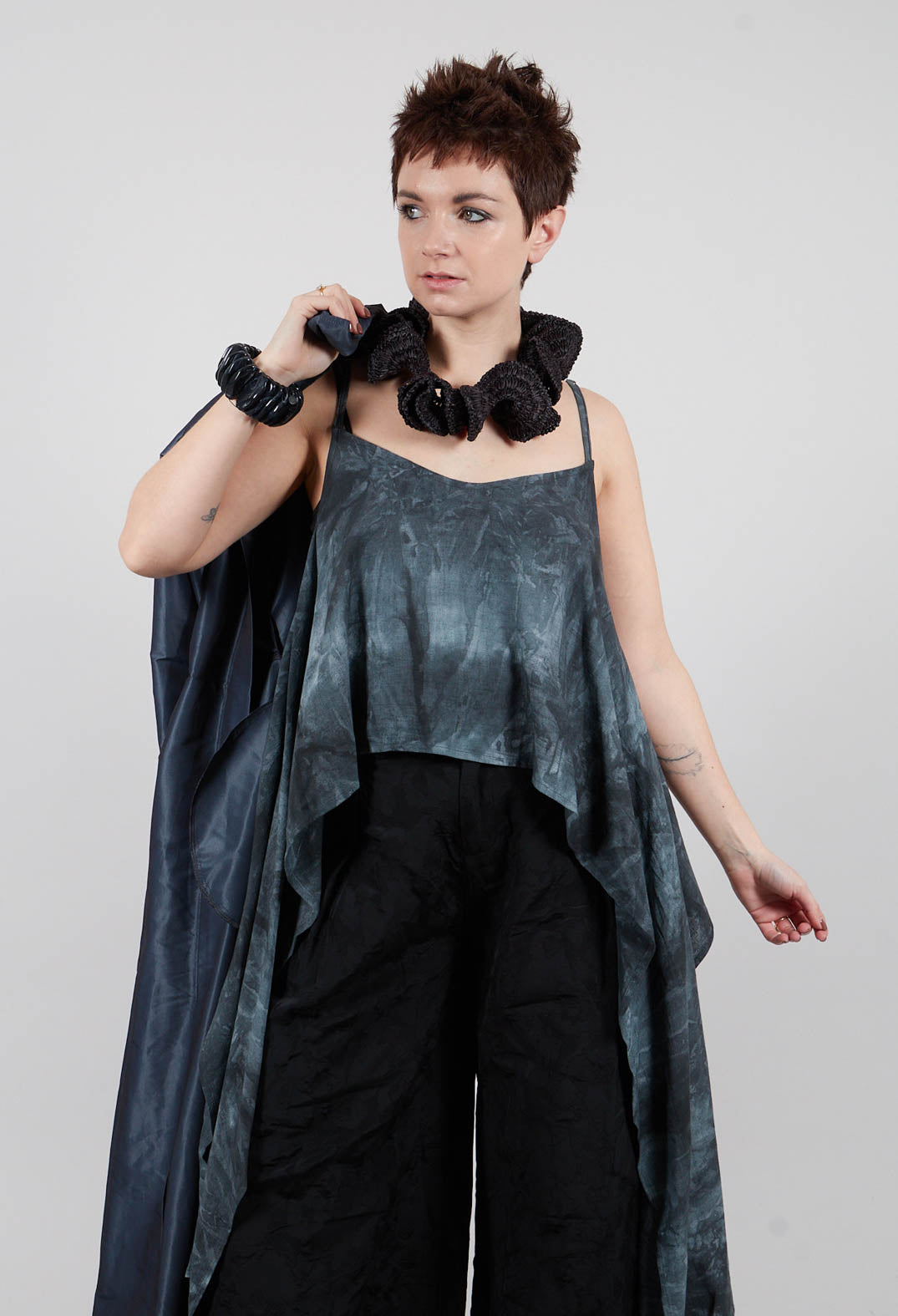 Aysmmetric Linen Tank Top in Nero