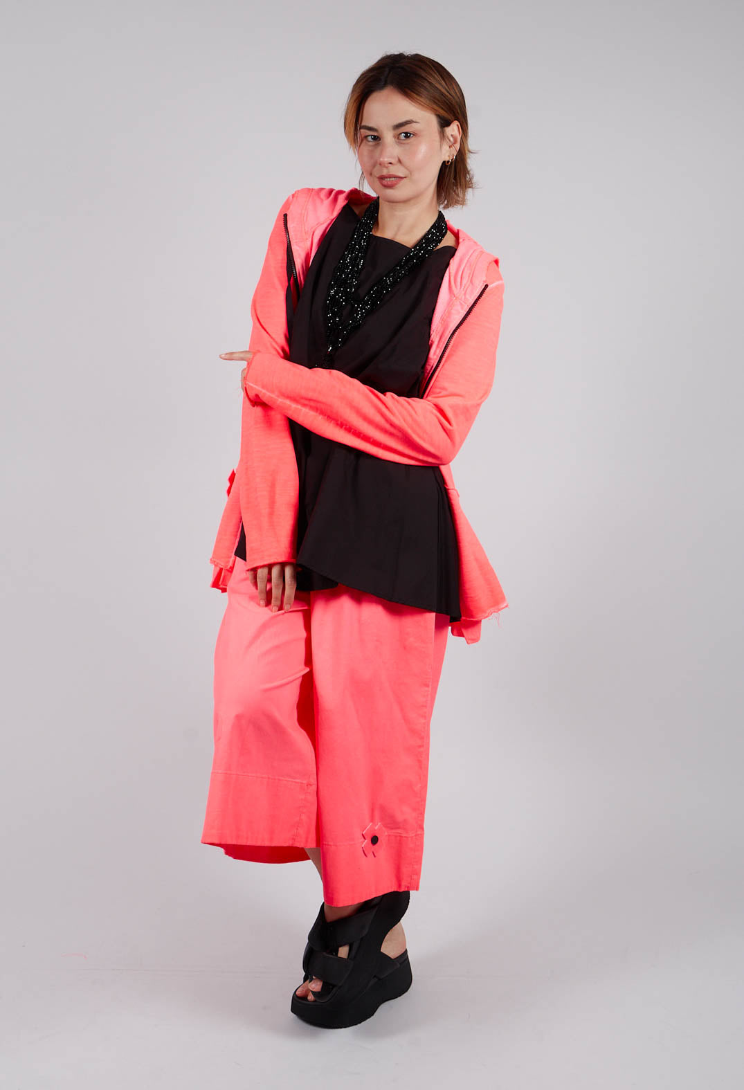 Pop Top Vest in Black