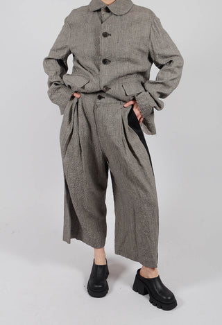 Cropped Trousers in Black and White