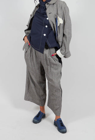 Cropped Trousers in Black and White