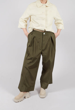 Trousers in Khaki
