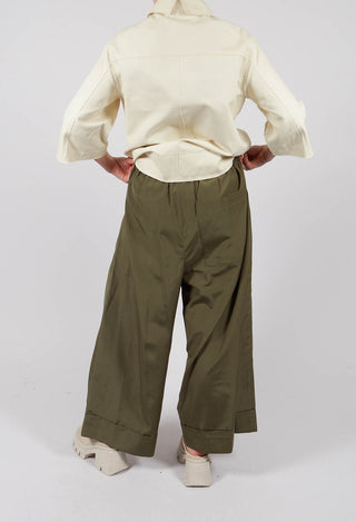 Trousers in Khaki