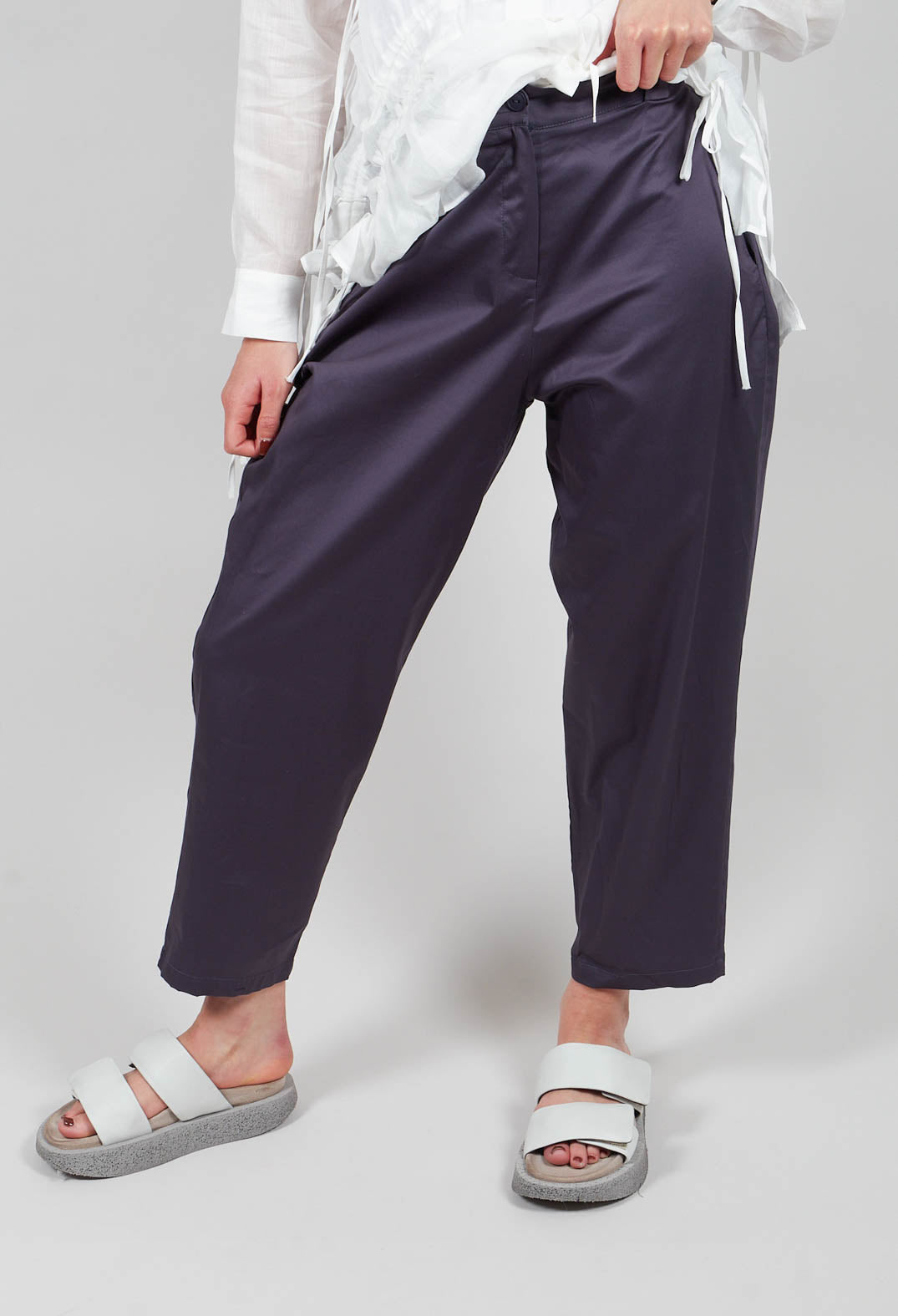 Straight Leg Trouser in Navy
