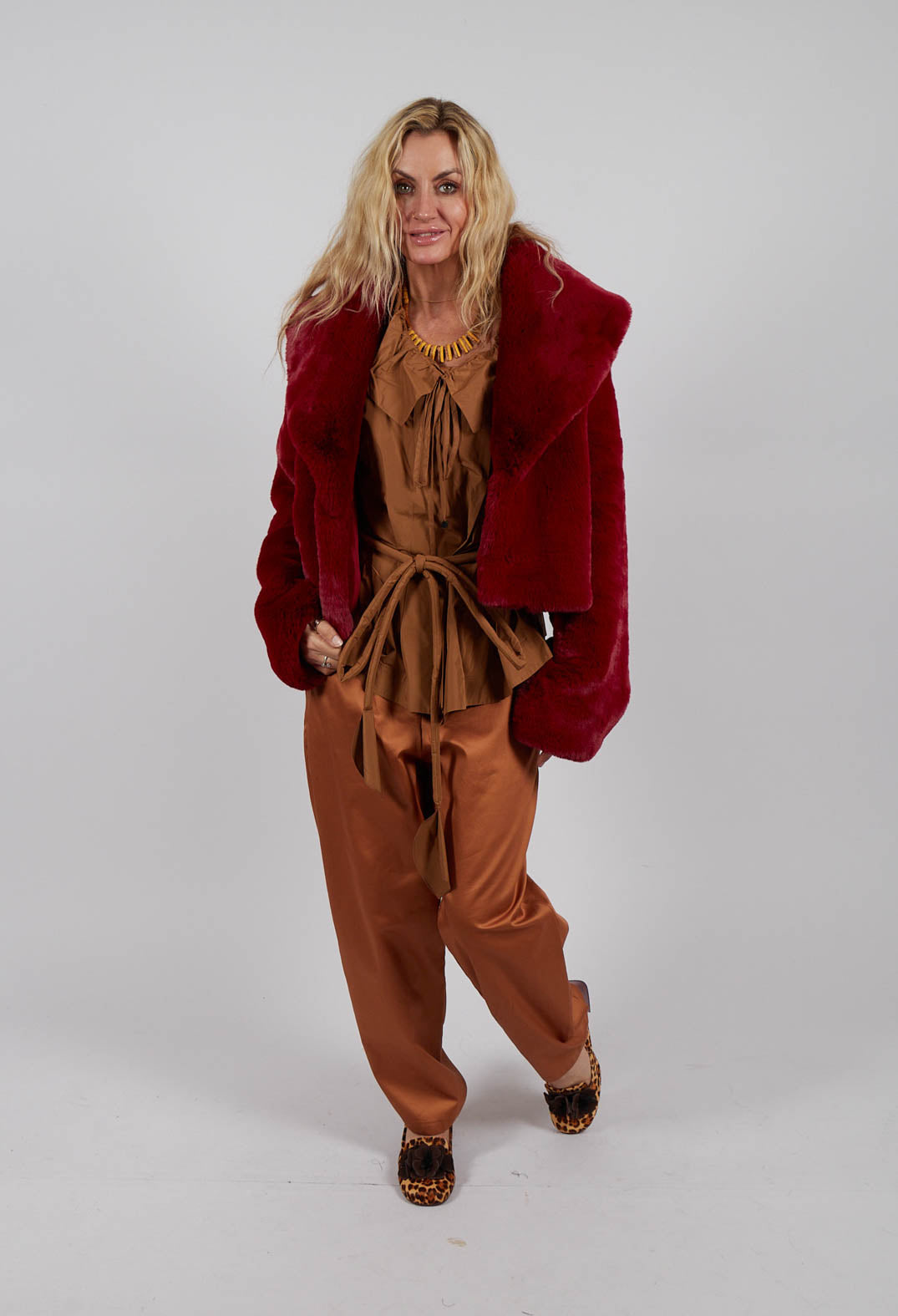 Straight Leg Trouser in Bronze