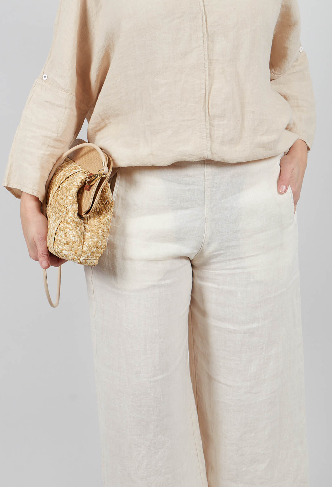 Skara Pants in Sand