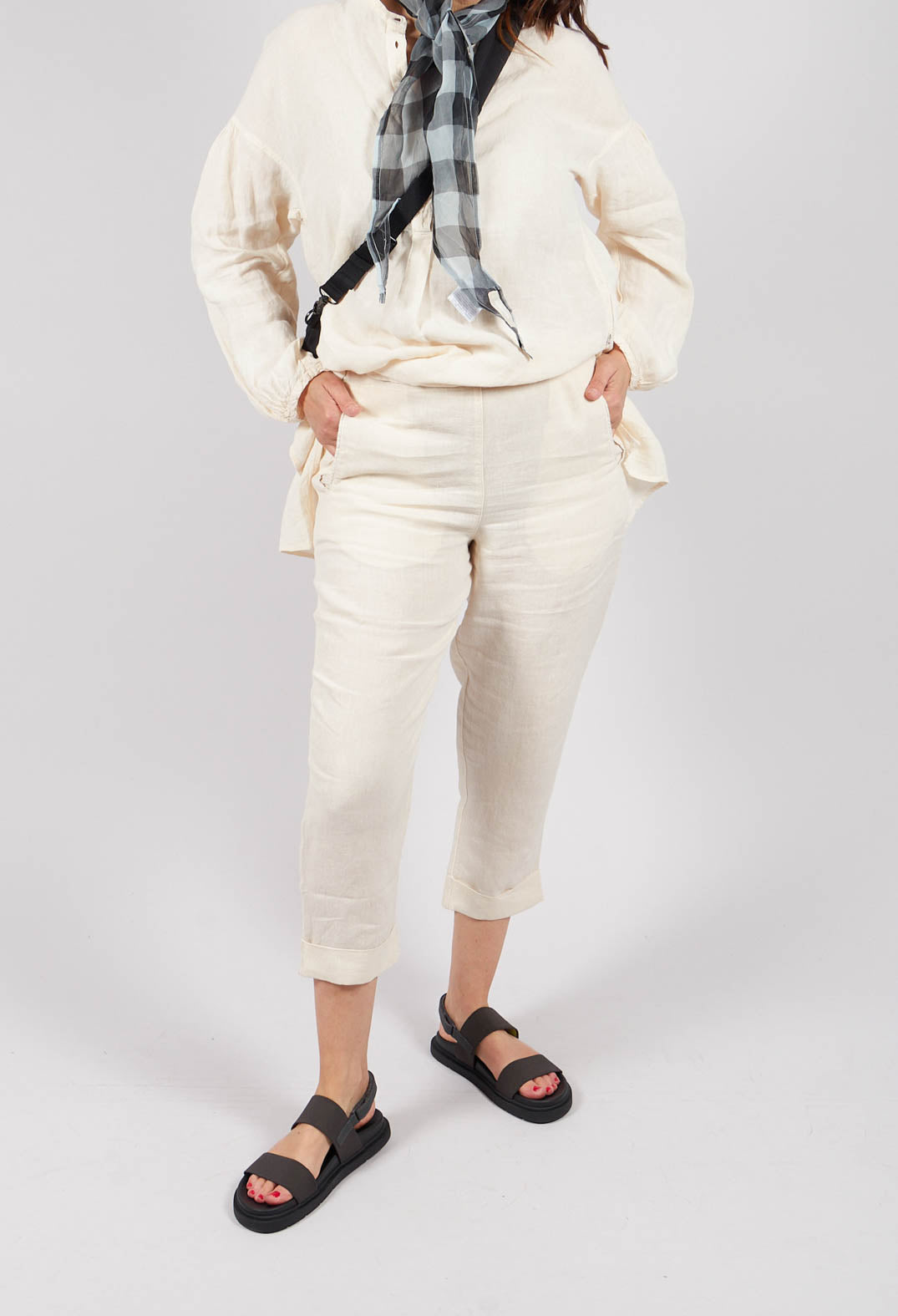 Linen Geisha Pants in Sand