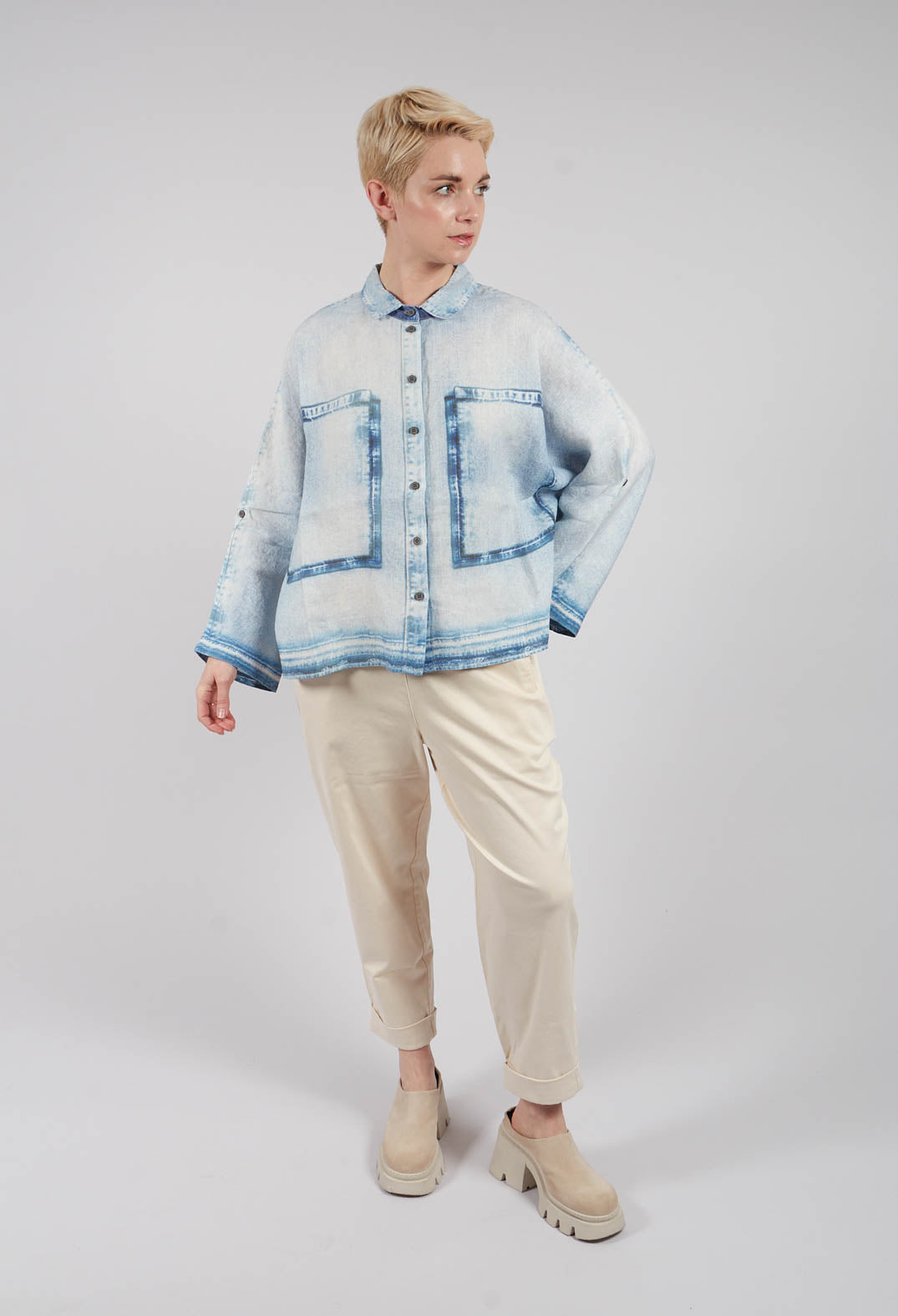 Tege Blouse in Bleach Denin