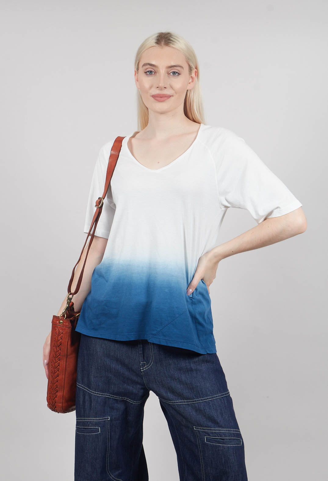 Rike Top in Undyed and Blue