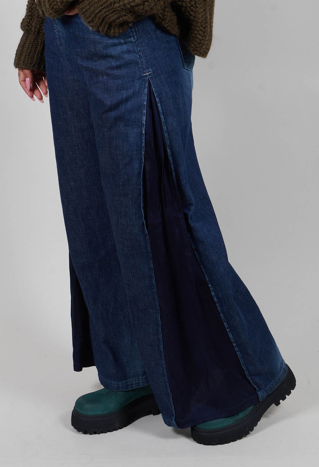Innovate Denim Trousers in Blue