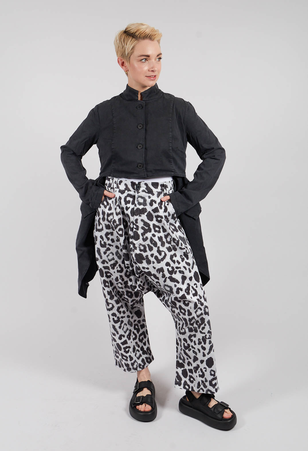 Hang Loose Trousers in Leo Black and White