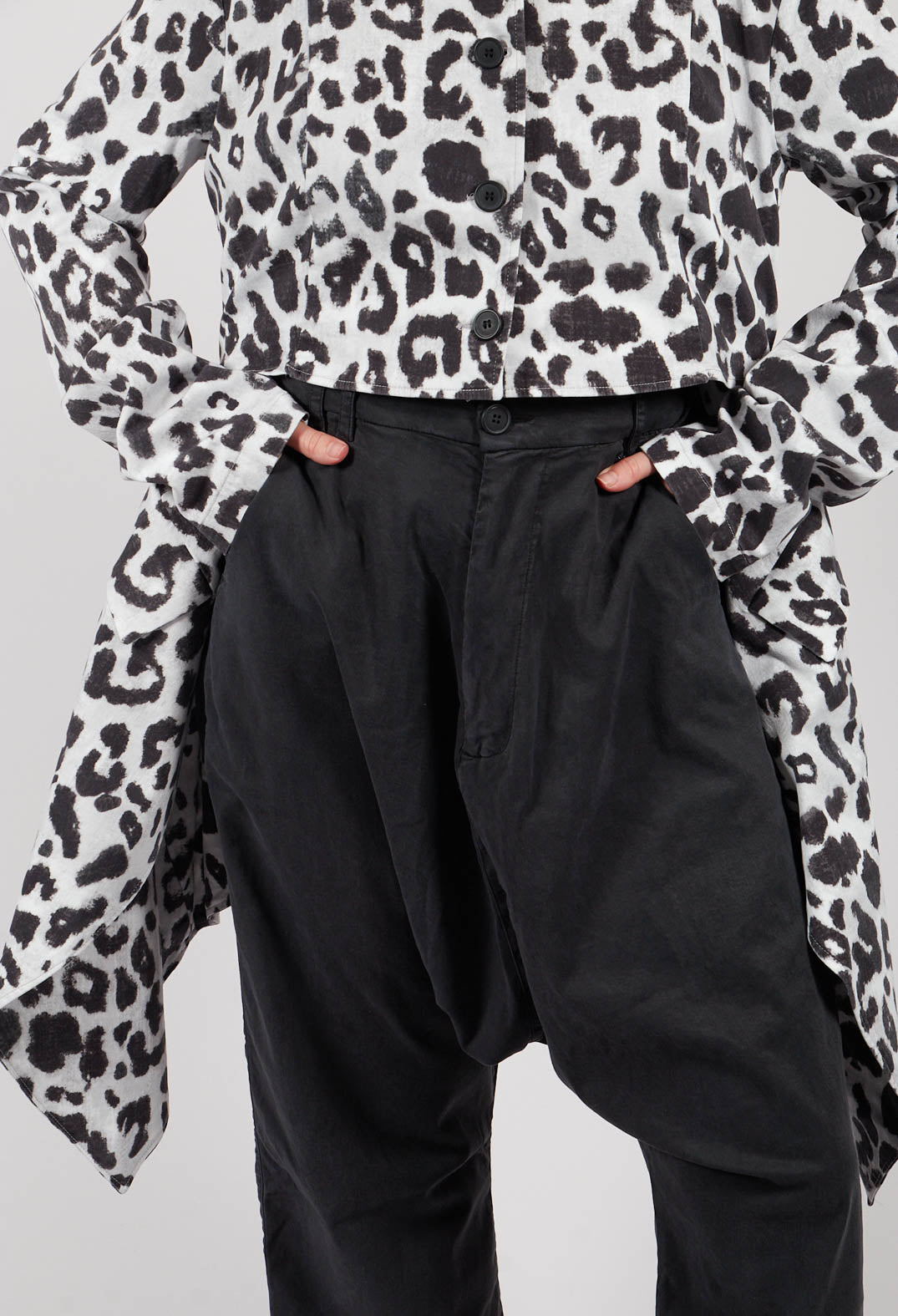 Hang Loose Trousers in Charcoal