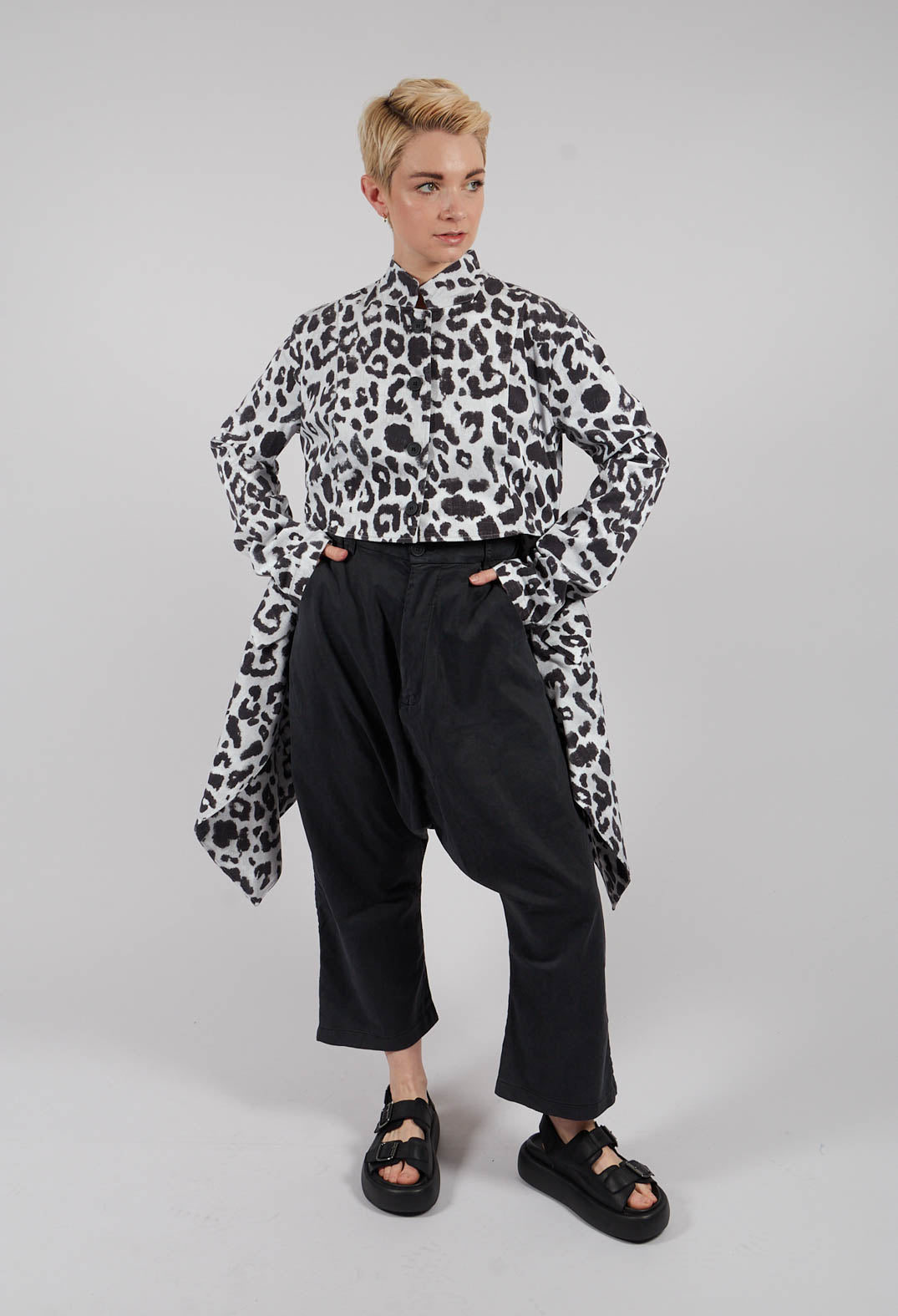 Hang Loose Trousers in Charcoal