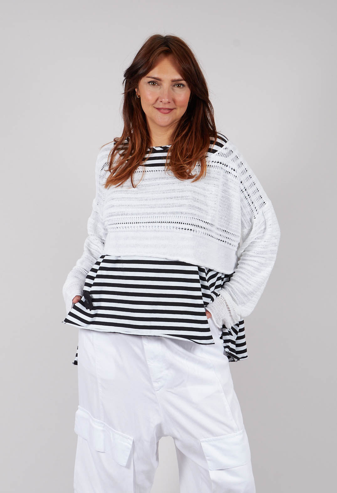 Disarranged Cropped Pullover in White