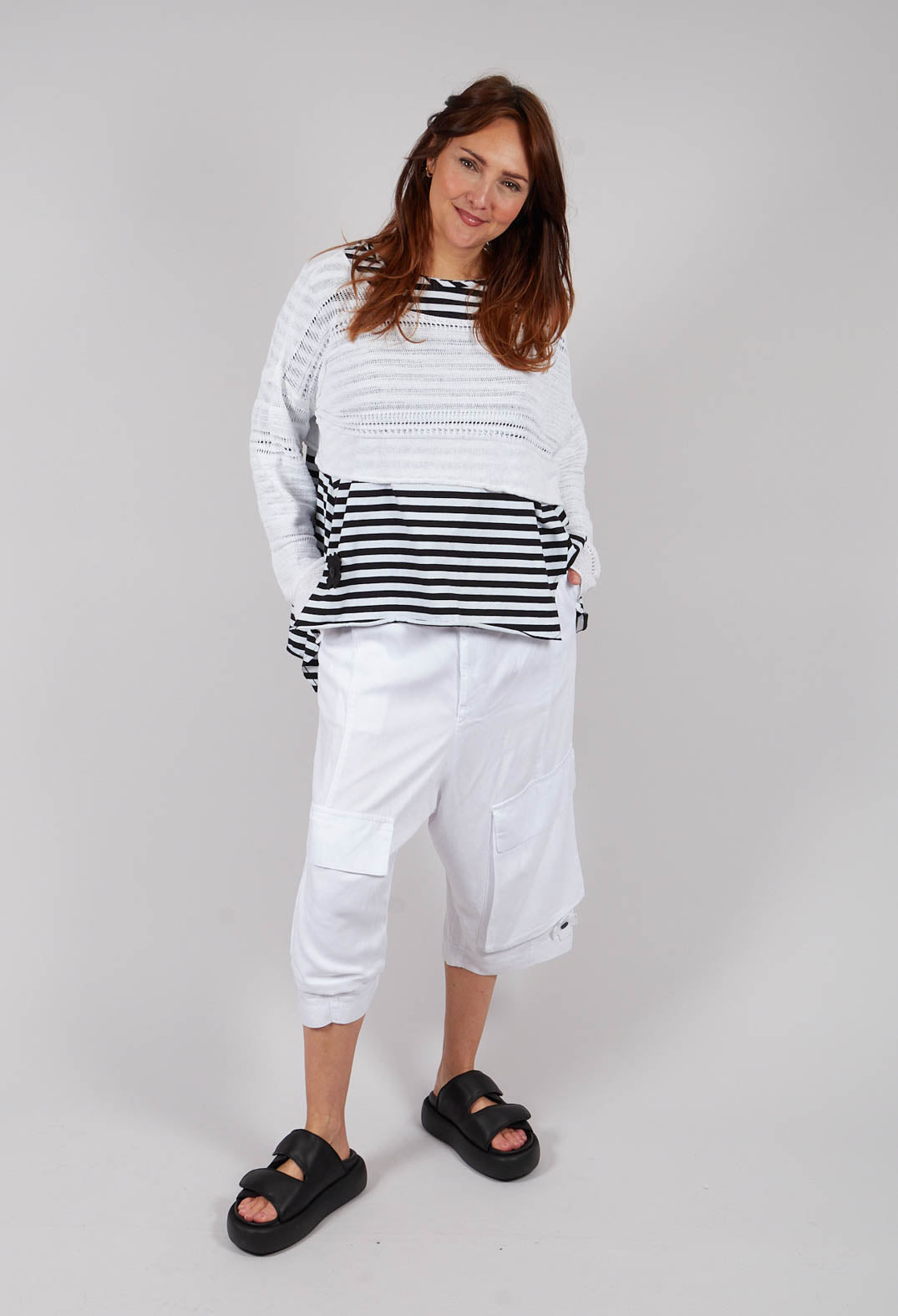 Disarranged Cropped Pullover in White