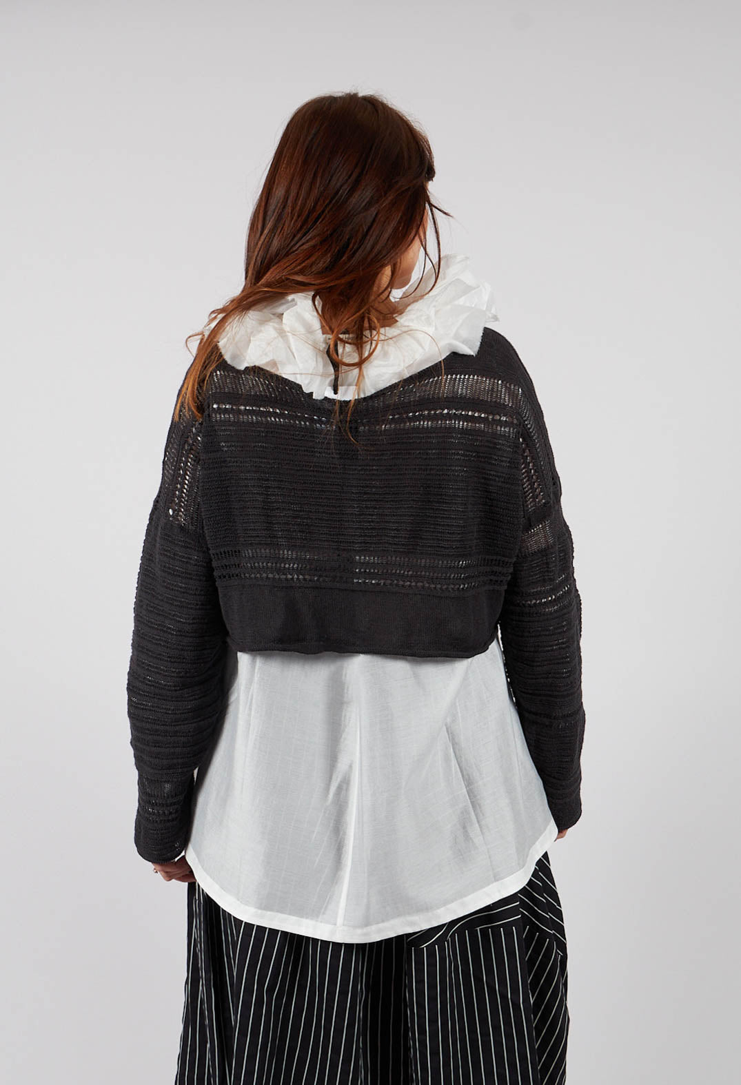 Disarranged Cropped Pullover in Black
