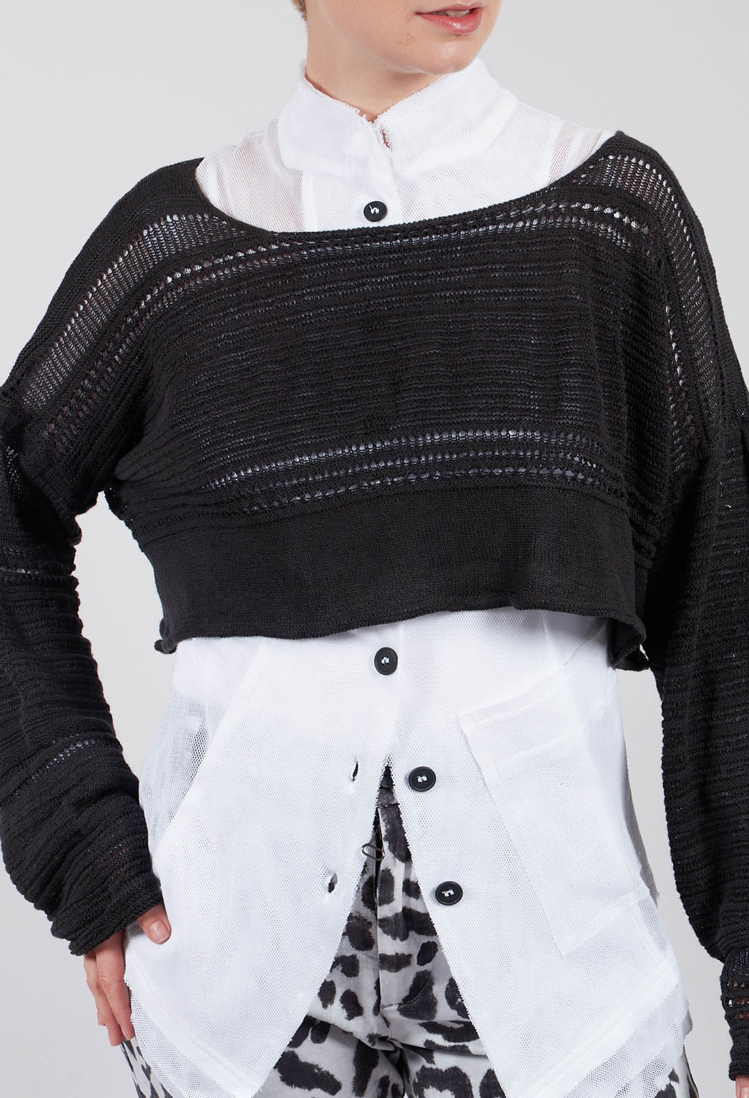 Disarranged Cropped Pullover in Black