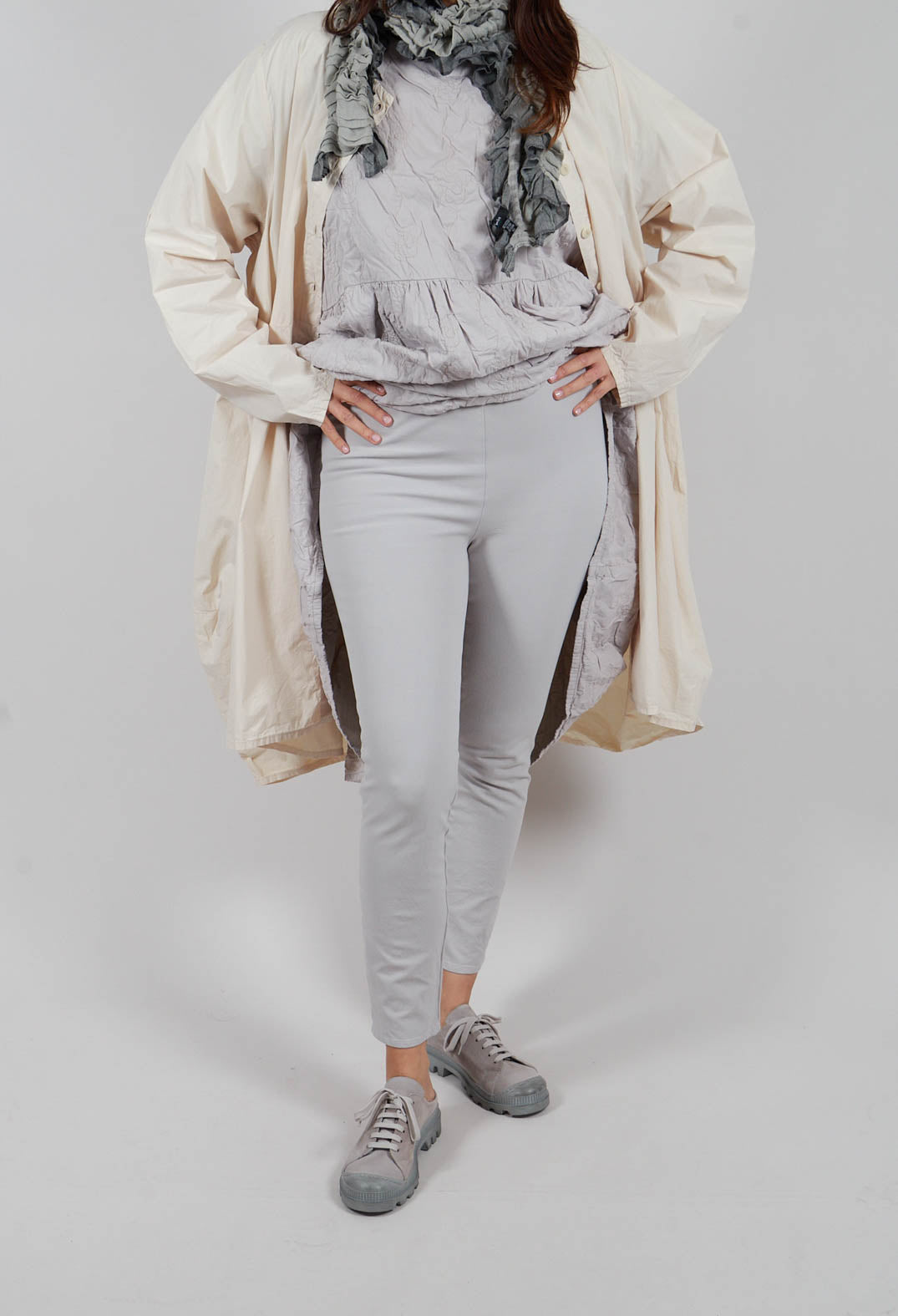 Hesidiot Trousers in Pilz