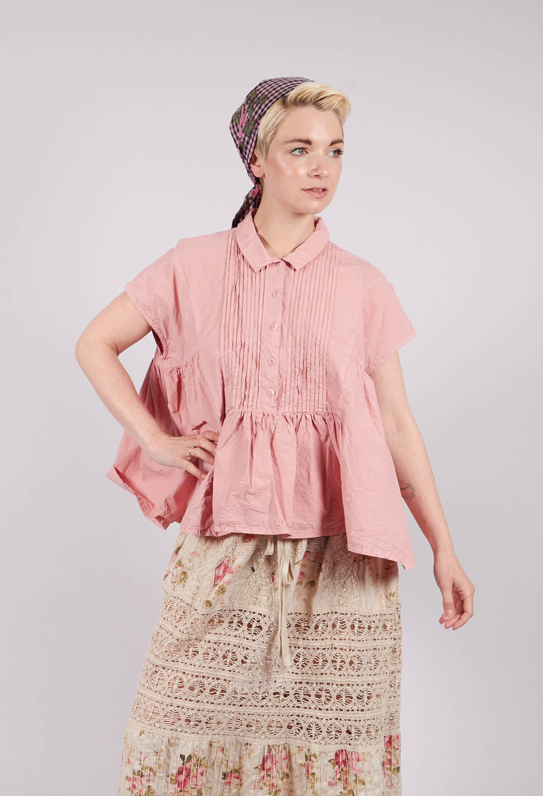 Junglaser Top in Lotus