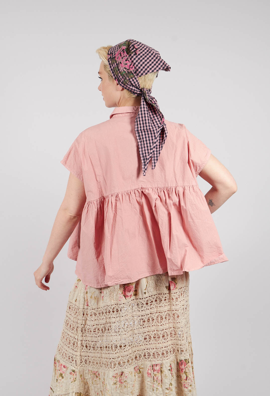 Junglaser Top in Lotus