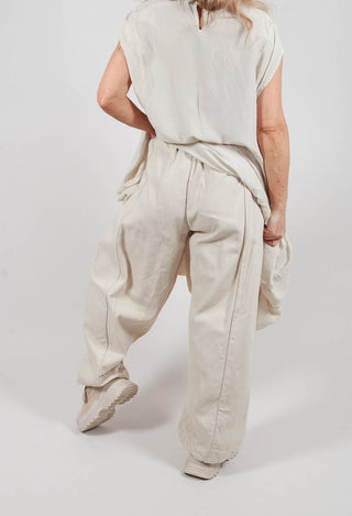 Triehtmant Trousers in Stroh