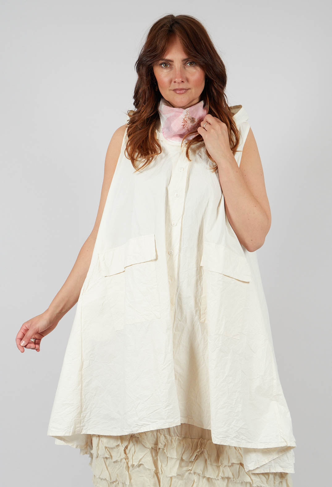 Verodense Sleeveless Jacket in Schnee