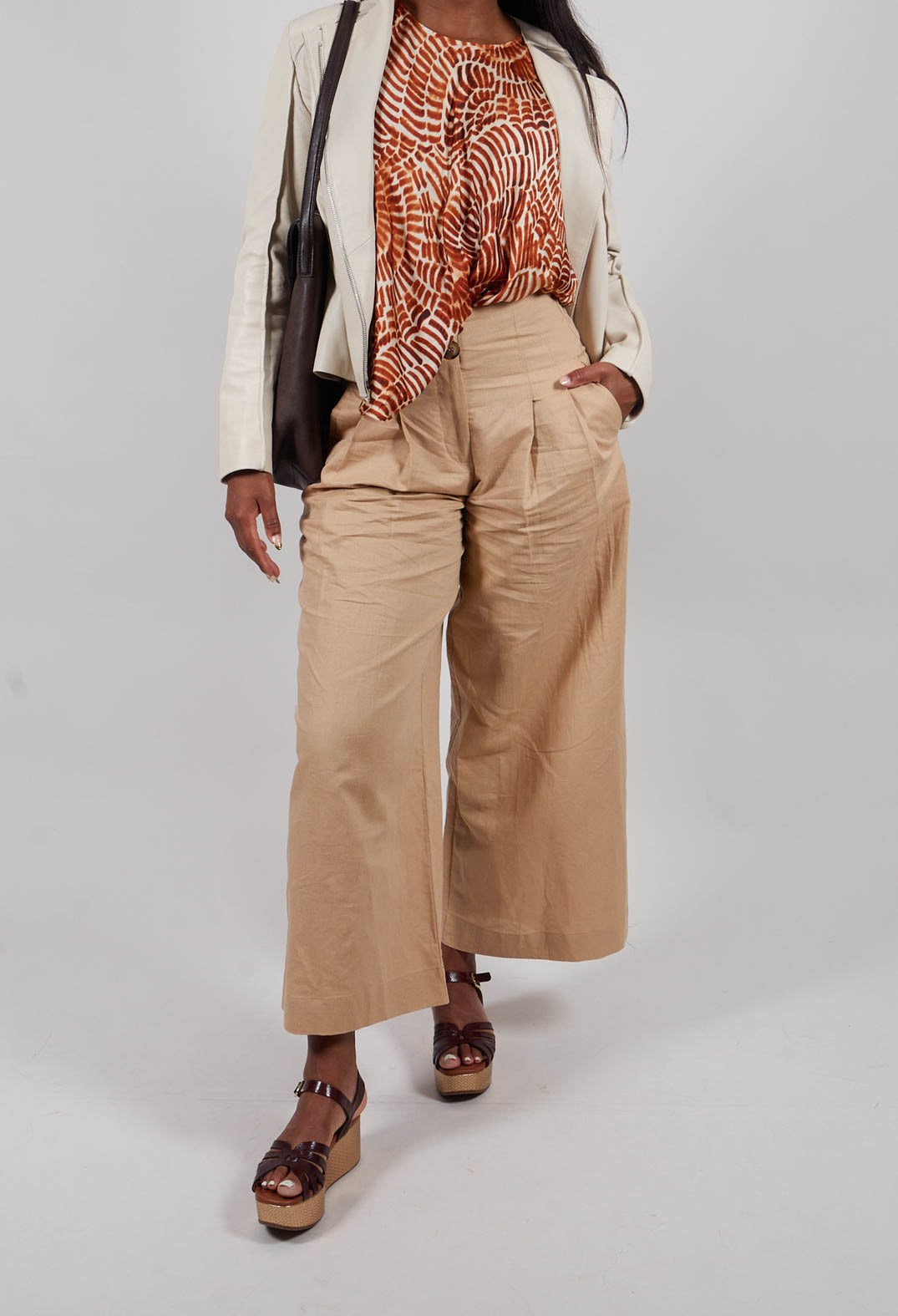 Daisy Trousers in Beige