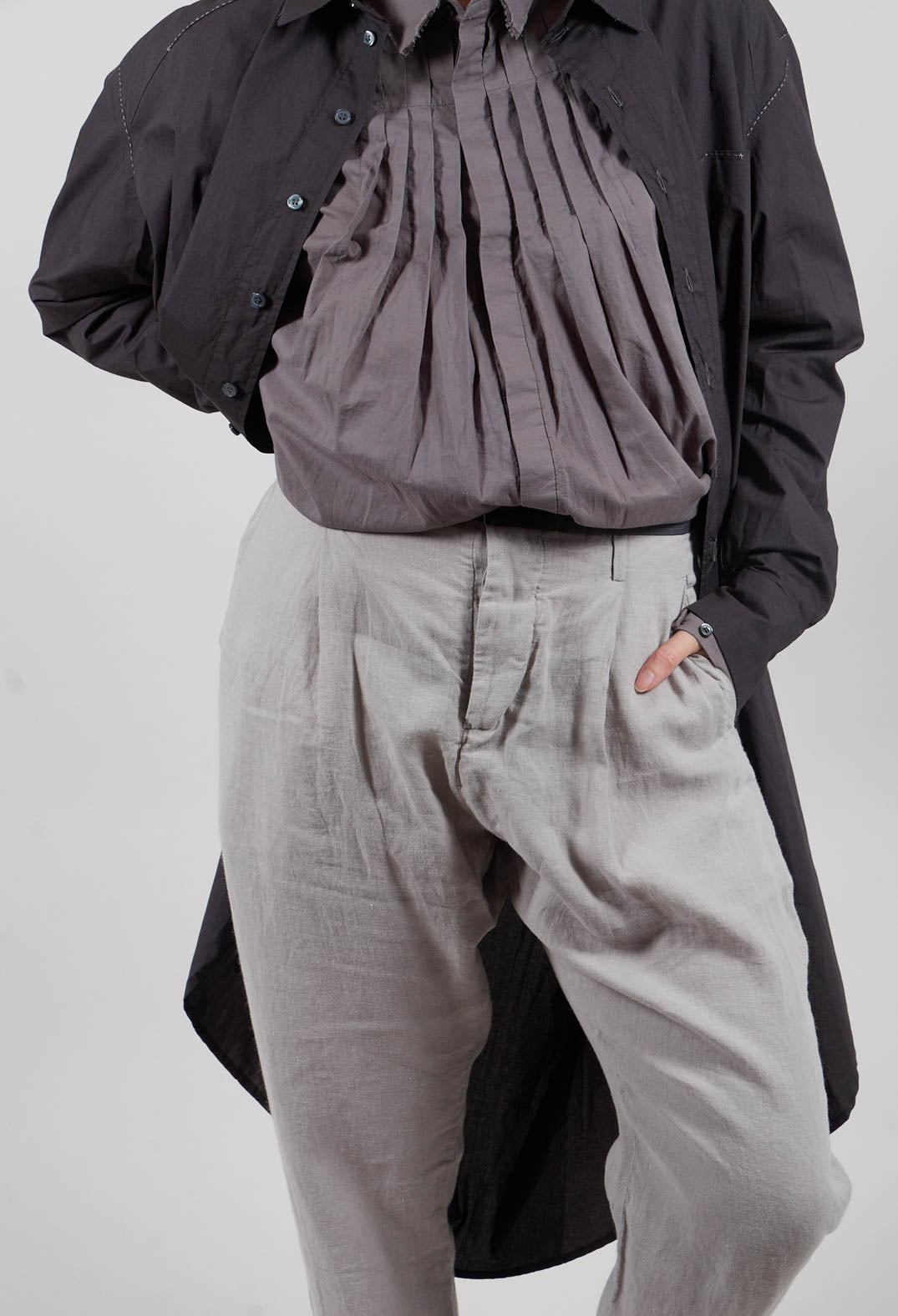 Straight Leg Pants in Original Grey