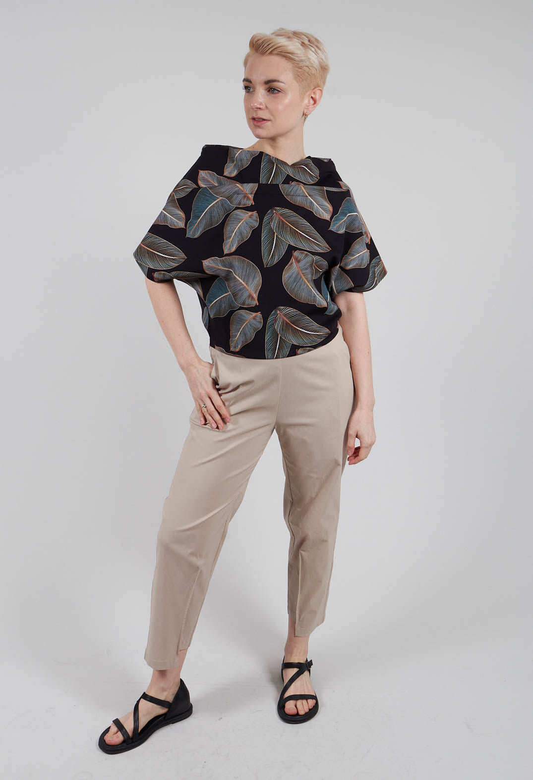 Oler Top in Black Grey and Brown