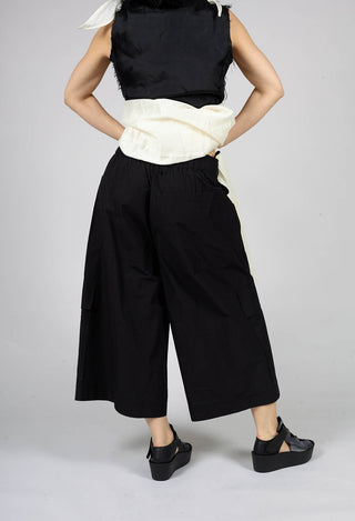 Hiso Pants in Black