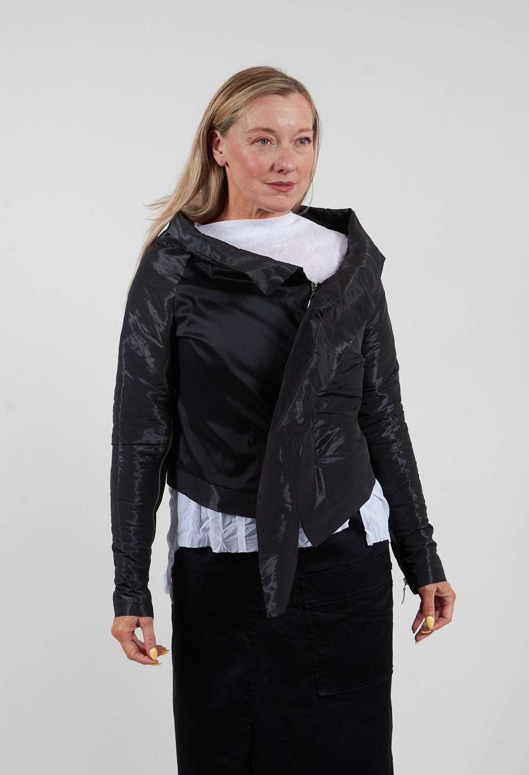 Vaca Jackets in Black